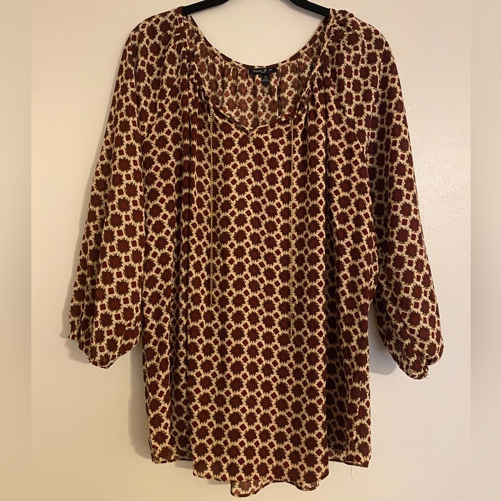 Sami & Jo Brown and Cream Patterned Blouse with Dainty Gold Chain Detail